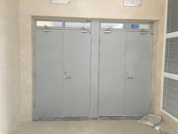 ��|�����T